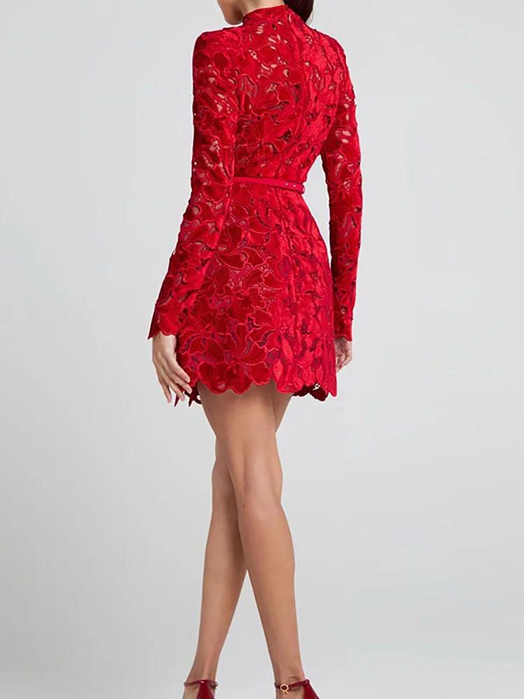 Elora™ | Vestido Corto Elegante de Encaje Bordado con Falda Tulipán