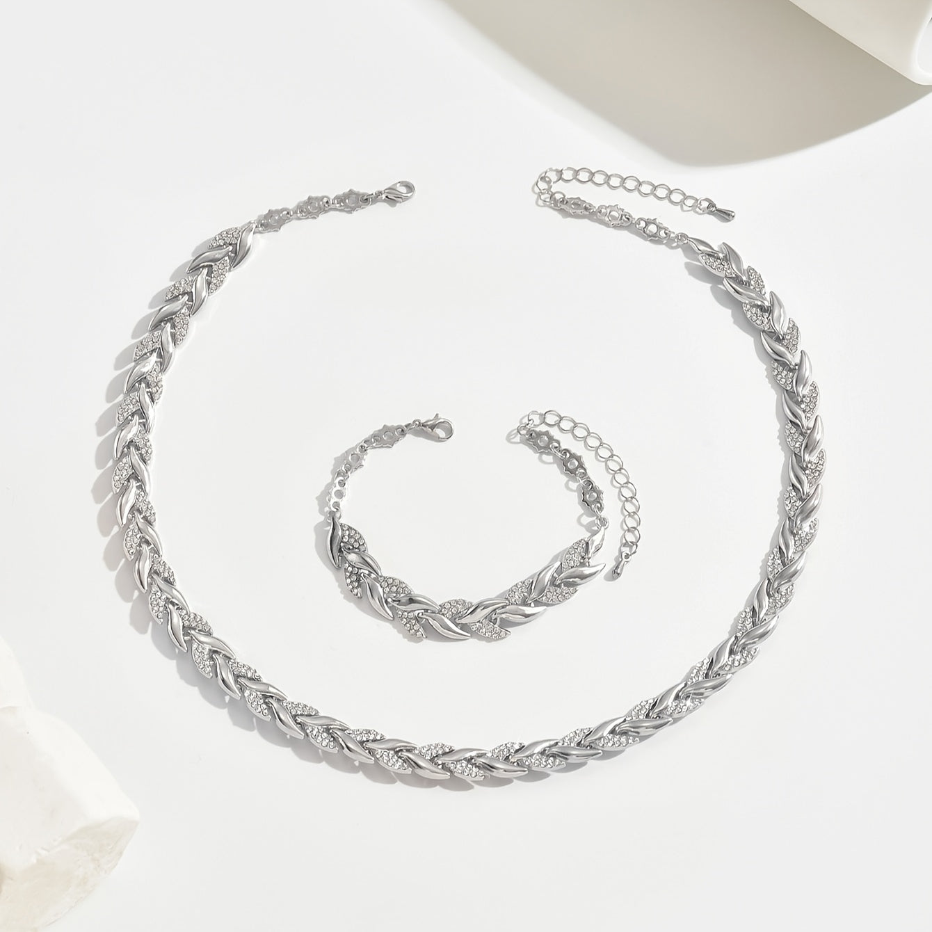 Vestiri® | Conjunto de Collar y Pulsera de Cola de Pescado Hecho a Mano